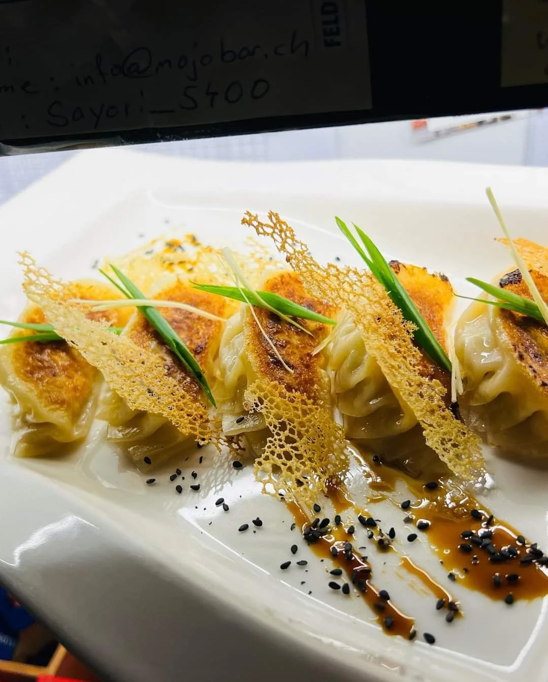 Knusprig angerichtete Gyoza