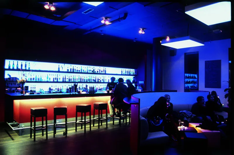 Mojo Eventlokal bei Nacht