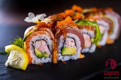 Rainbow-Roll (8 Stück, scharf)